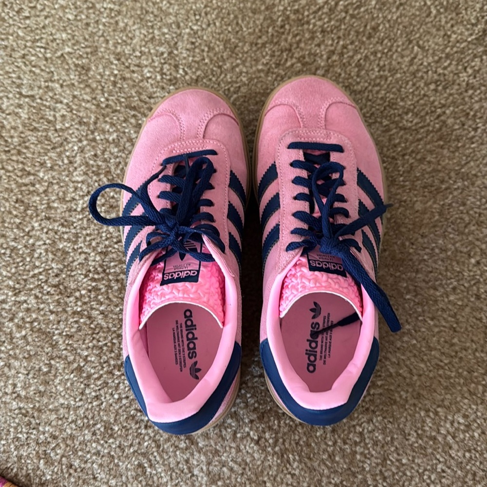 Adidas gazelle like new!